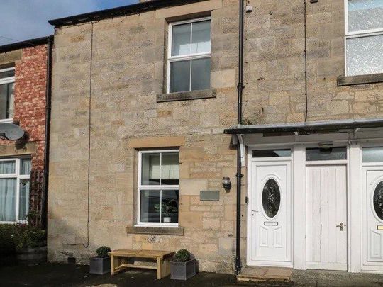 2 bedroom house to rent - Photo 1