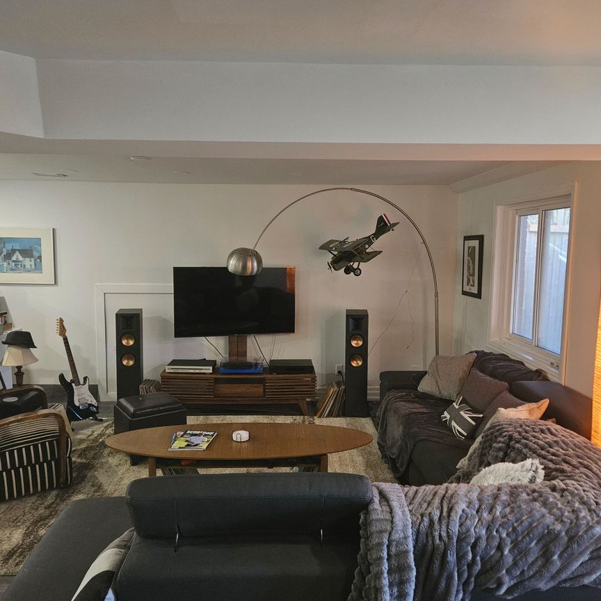 For Lease - 164 Timpson Drive Unit# Lower, Aurora, Ontario - Photo 1