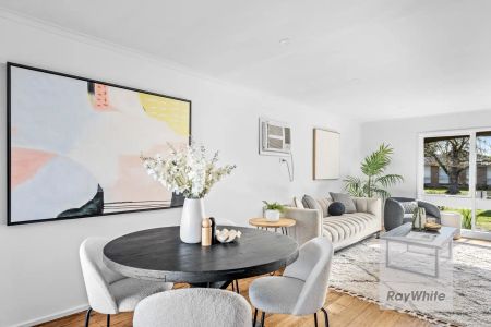 “Light-Filled Family Home” - Photo 5