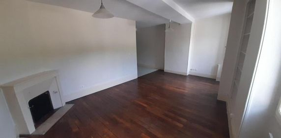Location Appartement 2 pièces 50m² BOURGES 18000 - Photo 2
