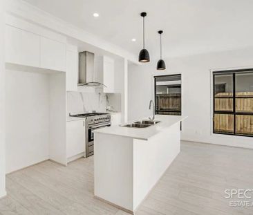 “Style and Practicality” - Photo 5