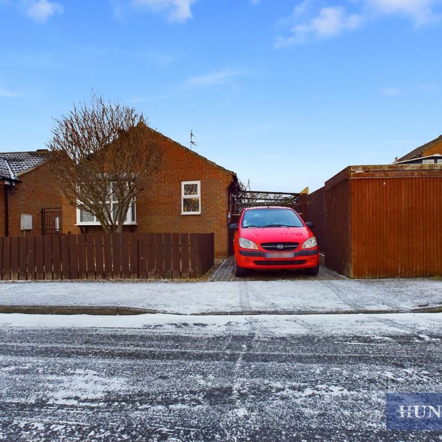 Wain Close, Eastfield, Scarborough - Photo 1