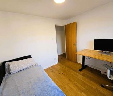 Linen Court, Salford, M3 - Photo 3