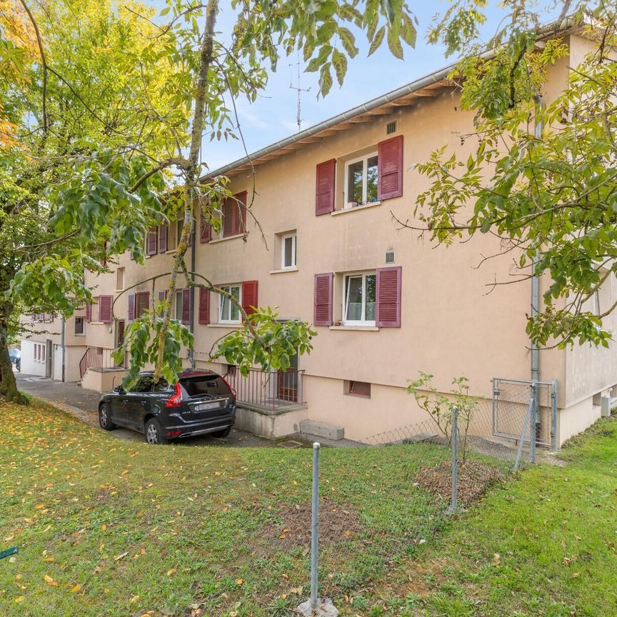 Charmant logement de 5 pièces au 1er étage d'un immeuble sécurisé proche de toutes commodités - Foto 2