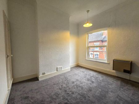 2 Bed Terraced House For Rent - Photo 2