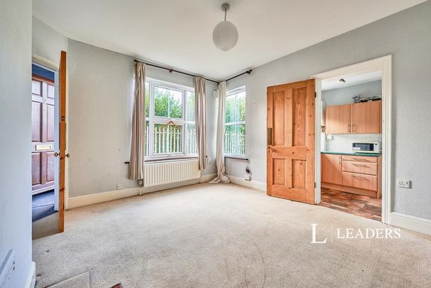 1 bedroom flat to rent - Photo 1