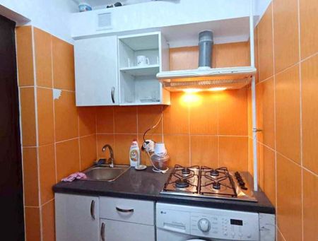 Garsoniera Viaduct, mobilata si utilata, centrala termica - Fotografie 5