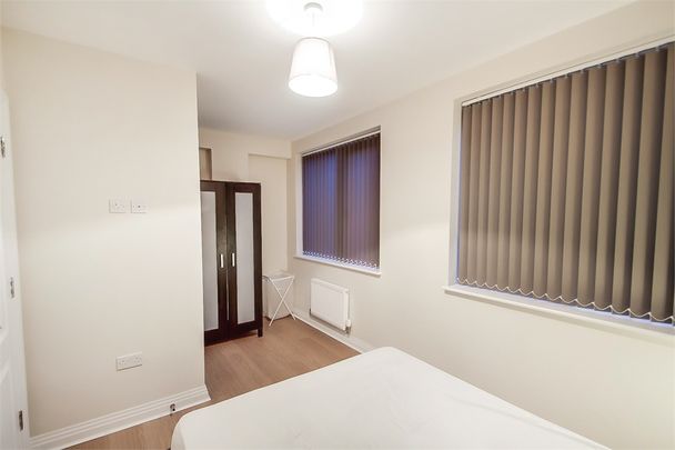 1 bed flat to rent in Albany House, West Drayton, UB7 - Photo 1