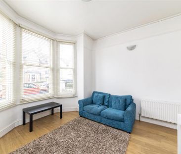 1 bedroom ground floor flat to rent - Photo 1
