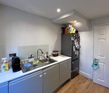 3 bedroom terraced house to rent - Photo 6