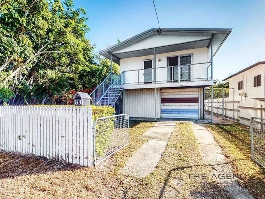 Seeking convenience? - Photo 1