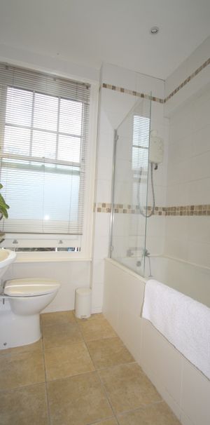 Muswell Hill Road, N10 3JD - Photo 1