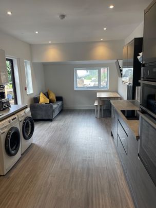 Room in a Shared House, Bristol Hill, BS4 - Photo 1