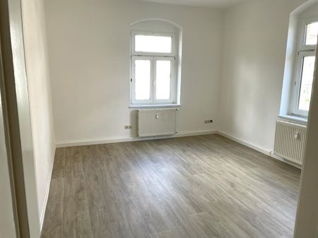 Helle, aufwendig renovierte, kleine 3-Zimmer-Wohnung in Radebeul-Ost! Auf Wunsch eigener Garten! - Foto 3