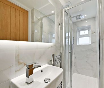 A newly refurbished and extended four bedroom home in the heart of ... - Photo 2