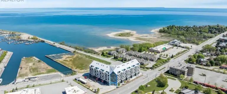 513 - 31 HURON STREET | 513 - 31 HURON STREET, Collingwood - Photo 1