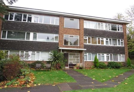 Trent Court, Garrard Gardens, Sutton Coldfield, West Midlands, B73 - Photo 3