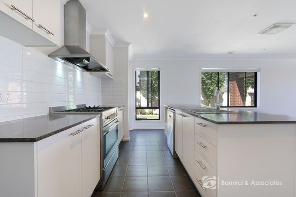 37 Daintree Way, 3690, West Wodonga Vic - Photo 1