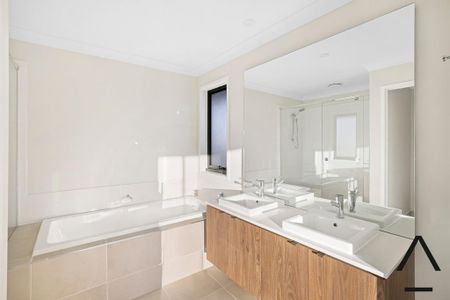 Located in the sought-after Ascot Grove Estate - Photo 5