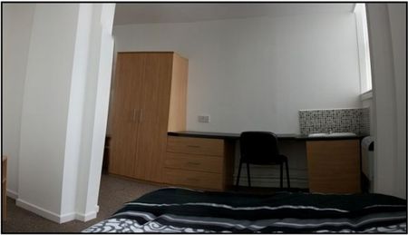 DOUBLE BEDROOM - PRIVATE HALLS - STUDENT ACCOMMODATION LIVERPOOL - Photo 3