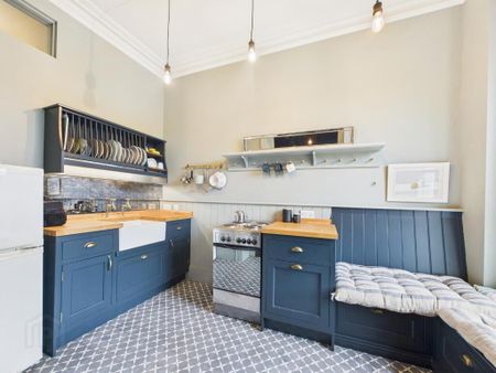 Flat 8 L'Academie, 14 College Gardens, Belfast, BT9 6BQ - Photo 5