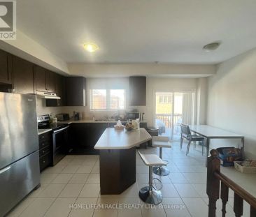 16 BOTANICAL AVENUE - Photo 4