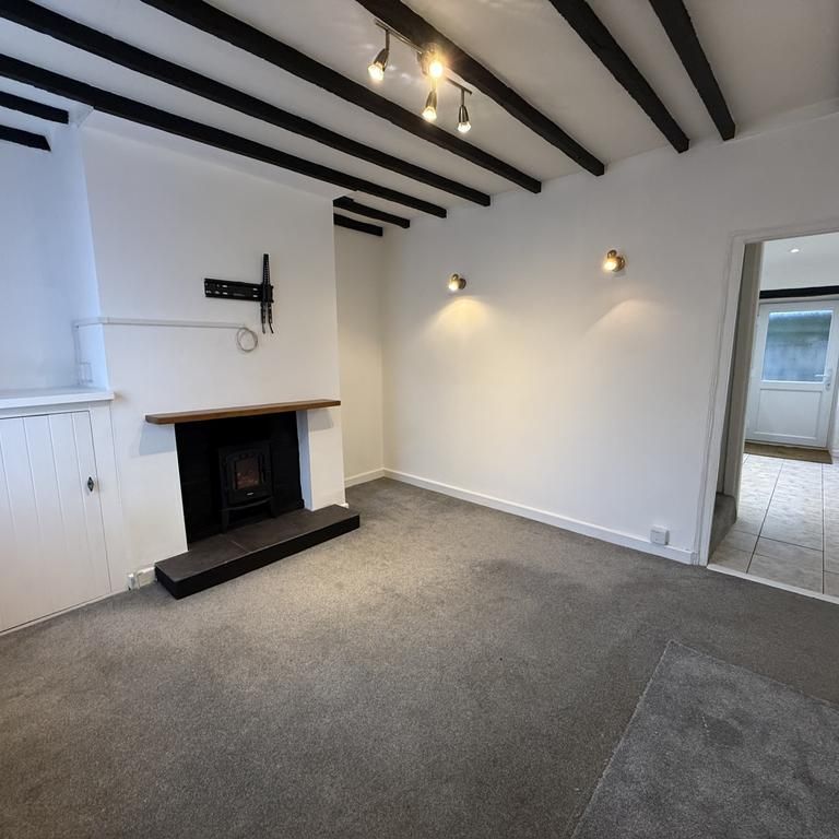 2 bedroom terraced house to rent - Photo 1