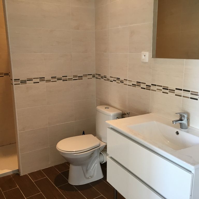 Location Appartement 2 pièces 35m² - Photo 1