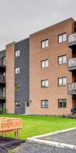 1 CH - 1 SDB - Longueuil - $1,440 /mo - Photo 3