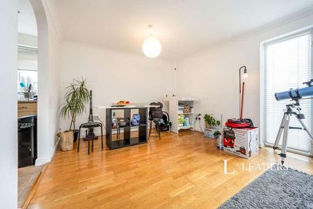 Heron Quay, Bedford, MK40 - Photo 3