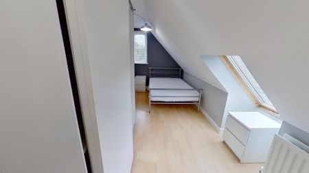 6 bedroom semi-detached house to rent - Photo 3