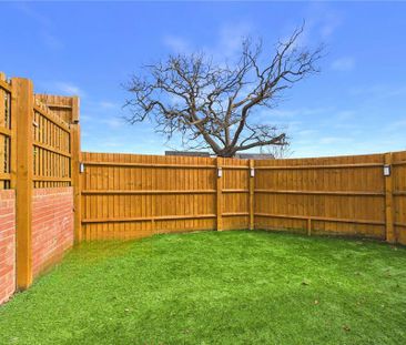 3 bedroom semi-detached house to rent - Photo 6