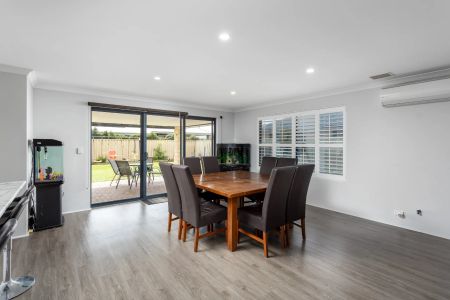 Enjoy comfort, space, and convenience - Photo 2