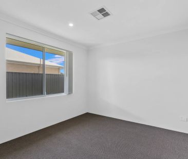 Modern Coastal Family Home with Side Access - Photo 4