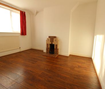 3 Bed Semi Detached Bodnant Avenue Leicester LE5 - Ace Properties - Photo 3