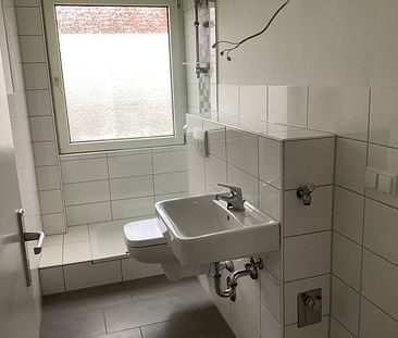 Demnächst für Sie neu renoviert - Erdgeschosswohnung mit Dusche - Foto 6