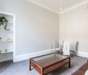 2 Bed Flat, Victoria Road, G42 - Photo 2