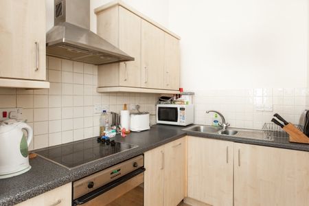 1 bedroom apartment to rent - Photo 4