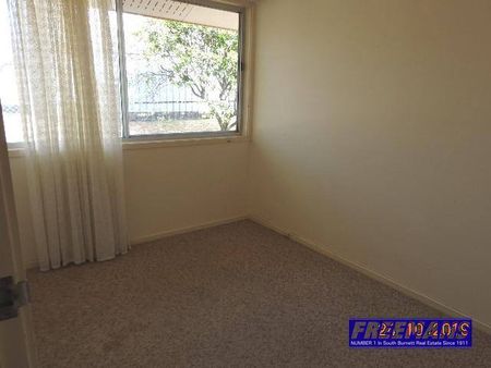 3 Bedroom home minutes to High School and Showground - Photo 4