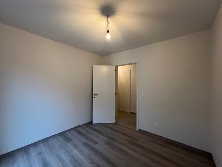 Prachtig gelijkvloers nieuwbouwappartement met 2 slaapkamers - Photo 3