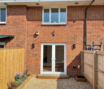 Totland Bay, Isle Of Wight, PO39 - Photo 6