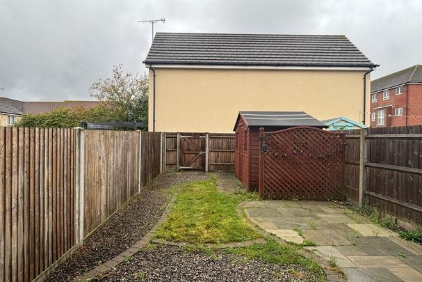 3 bedroom terraced house to rent - Photo 1