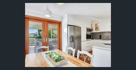 Dual living family home - Photo 3