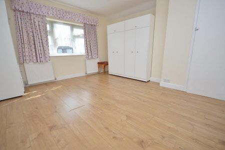 4 bedroom house to rent - Photo 3
