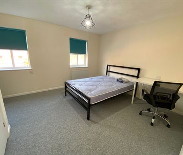 Wright Way, Stoke Park - Photo 2