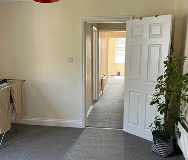 3 Bed Maisonette, Bear Road, BN2 - Photo 2