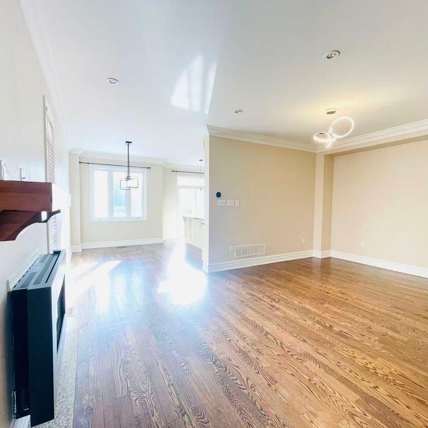 For Lease - 1268 Jezero Crescent, Oakville, Ontario - Photo 1