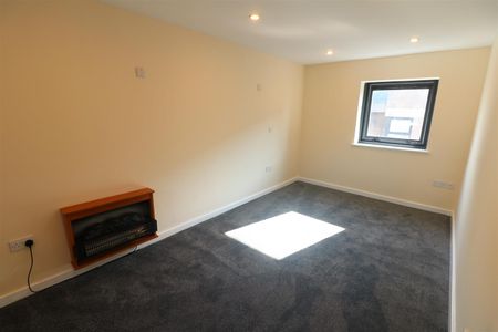 2 bed flat to rent in Regent Court, Barnsley, S70 - Photo 5