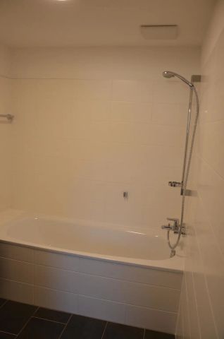 MAISONETTEWOHNUNG MIT BALKON - LANDSTRASSE NÄHE SCHILLERPARK - Photo 3