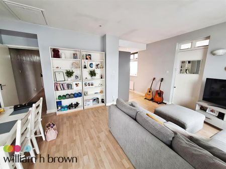 Drake Road, Grays, Chafford Hundred - Photo 2